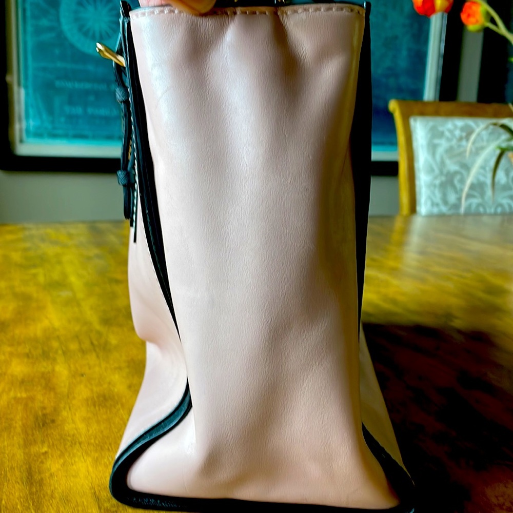 Kate Spade handbag - Picture 4 of 16